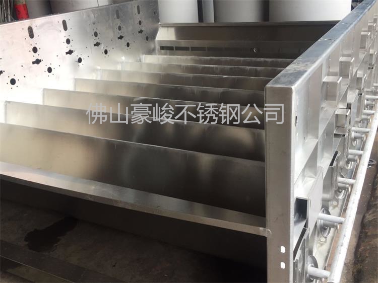 豪峻機架焊接加工廠家 百變機架 萬種定制 良心口碑