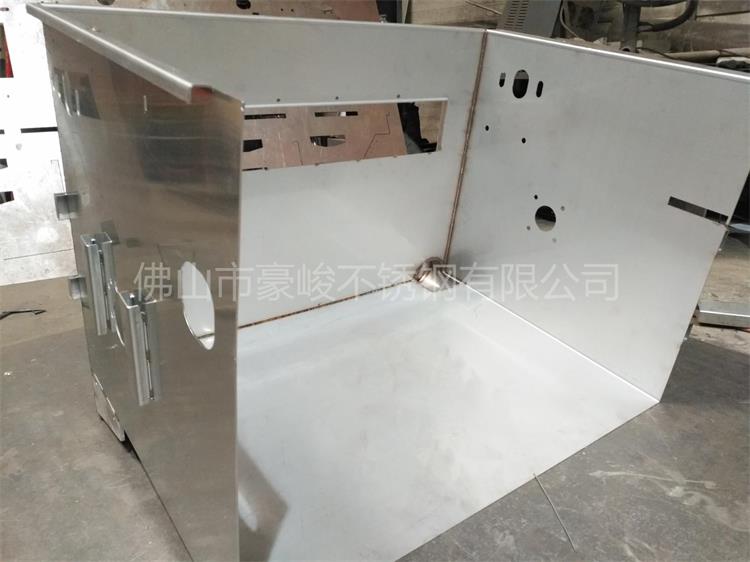 鈑金加工機(jī)箱機(jī)柜，豪峻18年品質(zhì)見證！