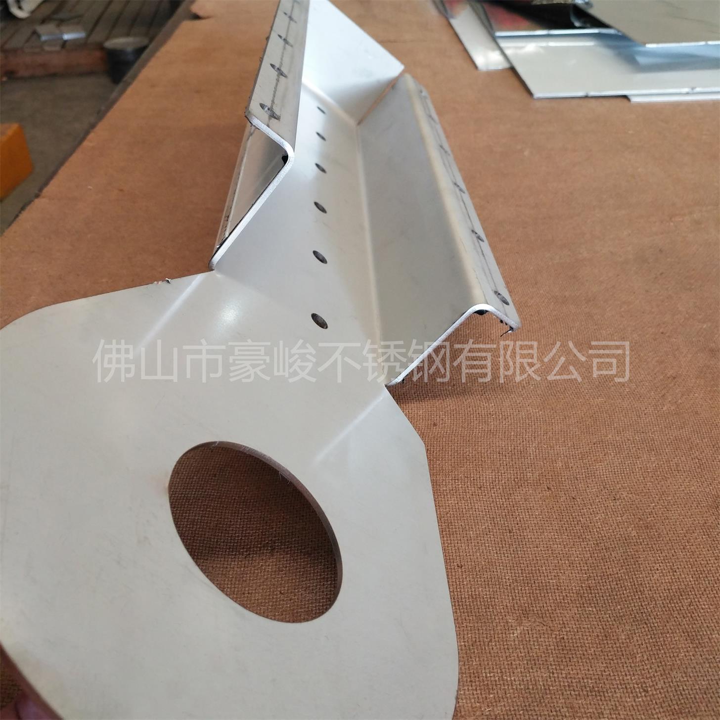 佛山不銹鋼專業(yè)定制折彎加工 專業(yè)設(shè)計(jì)加工團(tuán)隊(duì) 鈑金件折彎廠家